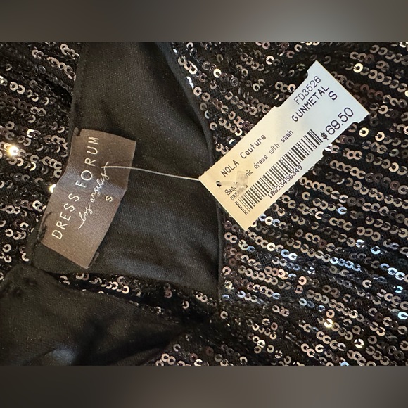 NEW Sequin Mini Dress with Velvet Ribbon Belt - Picture 4 of 4